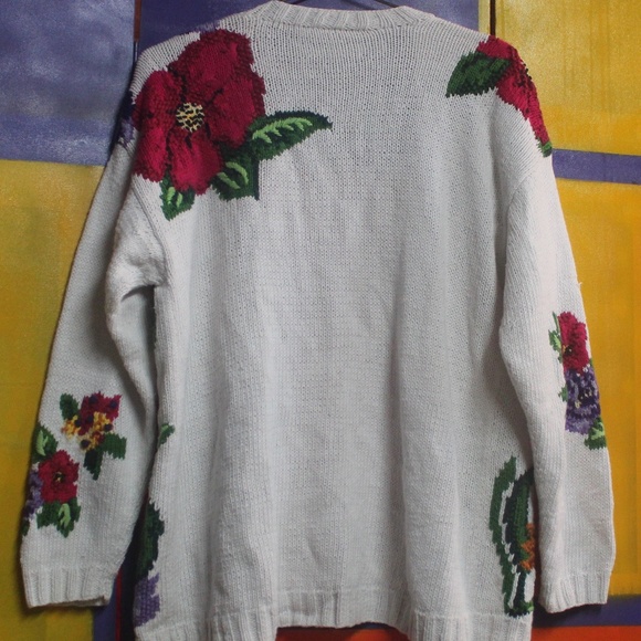Knitted Vintage Floral Cardigan - Picture 5 of 5